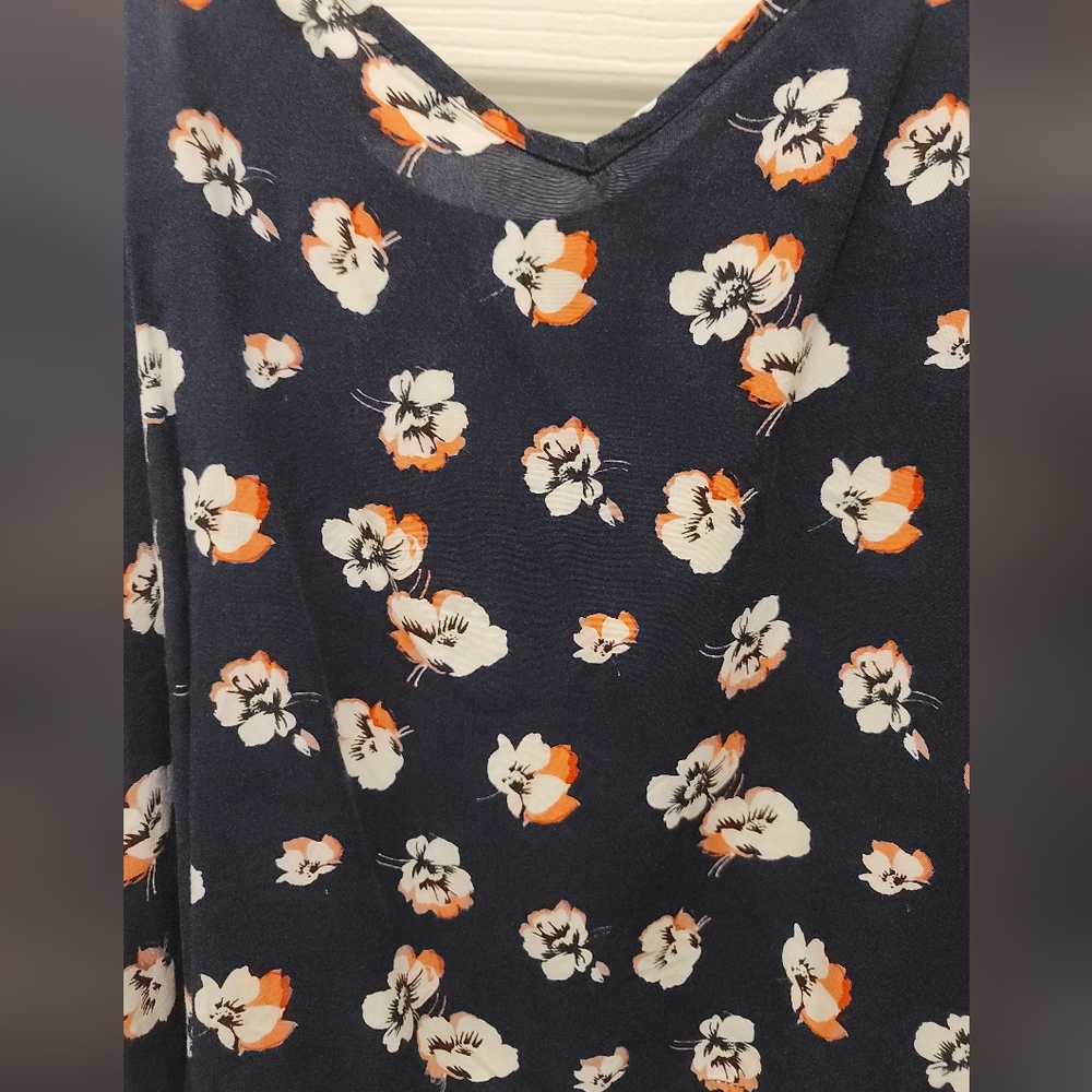 ABERCROMBIE Navy Floral Tops And  Navy Wide Pants